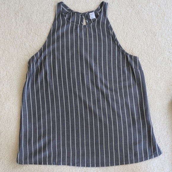 Set of 4 Sleeveless Tops, Fits Size Small - Picture 2 of 13